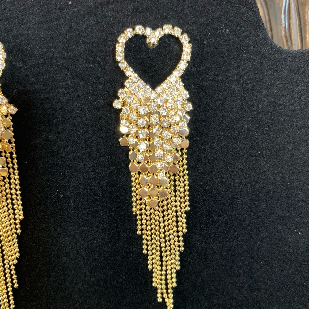 Champagne gold needle love tassel long earrings - Picture 5 of 15